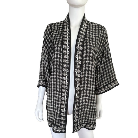 Max Studio Tops - NEW Max Studio Kimono Black White Top Light Jacket Beach Cover up Boho Sz S